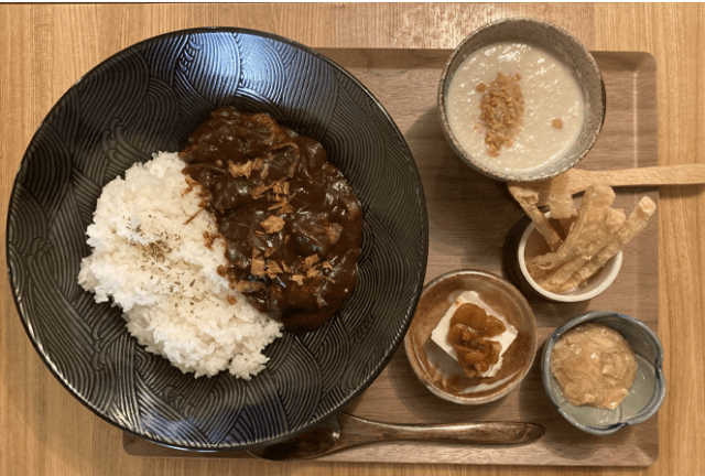 とうふ屋の賄いカレー